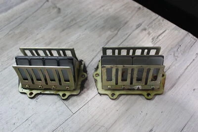 Arctic Cat M1000 Efi 2007 162 pulgadas montaje de bloque de lengüeta de admisión necesita pedales nuevos. Foto 1 de 4