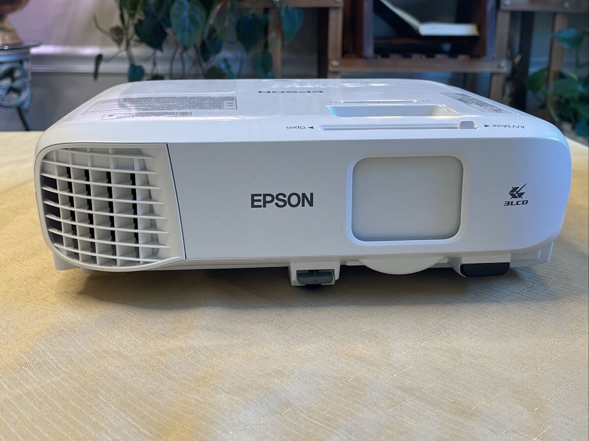 VIDEOBEAM EPSON 1930 - 4200 LUMEN