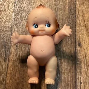 Muñeca Kewpie De Colección 8" Cabello Marrón Bisagras Brazos Piernas Goma Ojos Azules Goma - Imagen 1 de 9