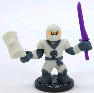 2025 Legends Of Akedo - Ninja Fury Series 8 - THE OUTCAST NINJA Classic No Contr - Picture 1 of 7