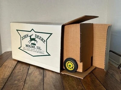 Tractor Ertl John Deere Modelo BW-40 2 Cil-6 60 Aniversario Diecast 1:16 NUEVO EN CAJA Foto 1 de 4