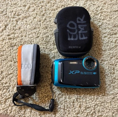 Fujifilm FinePix XP120 16MP Waterproof Digital Camera Sky Blue 5x Zoom WORKS! - Image 1 of 4