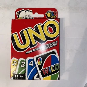 Mattel 2015 UNO Card Game with Customizable Wild Cards - Picture 1 of 2