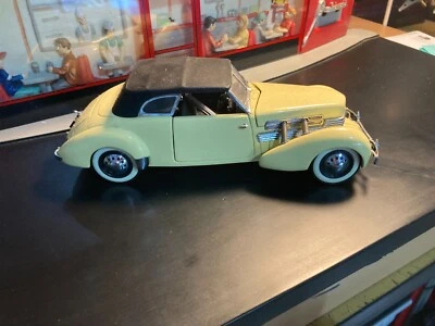 1:24 Scale Diecast Collectible Cars: Cord - Image 1 of 4