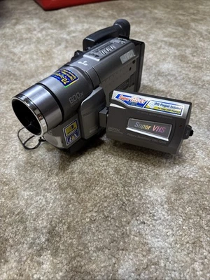 JVC Super VHS GR-SXM245U Compact Camcorder 600x Battery UNTested - Image 1 of 4