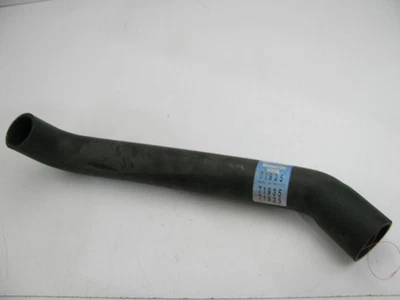 Шланг охлаждающей жидкости нижнего радиатора Dayco 71935 для 1997-2002 Freightliner FL80 ISC, 6CT - Изображение 1 из 2