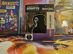 Handgefertigt von Robots Ghost Face Stashloot exklusiv signiert und gekritzelt von Eskivo - Bild 1 von 16