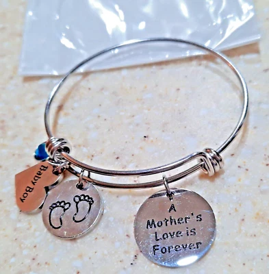 Pulsera Charm (Nueva Madre e Hijo 5 Dijes) Nunca Usada-Paquete abierto para fotos Foto 1 de 4
