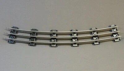 NEW LIONEL 6-65572 O GAUGE TRAIN TRACK O72 CURVE 72" section - Image 1 of 3