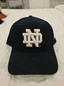 Notre Dame Fighting Irish 9SEVENTY Mütze verstellbar - New Era Navy/Gold - Bild 1 von 3