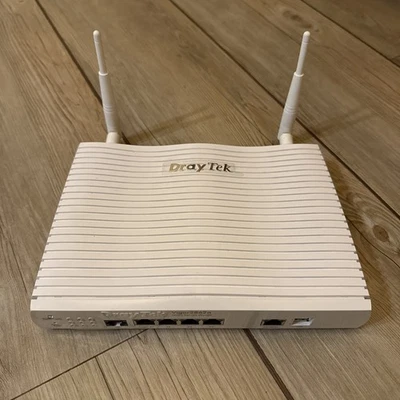 DrayTek Vigor 2862n Wireless Firewall Router - Image 1 of 4