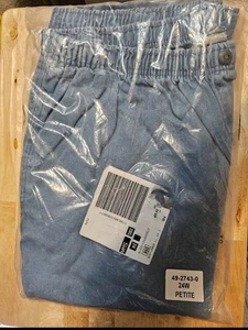Women Within Capris 100% Cotton Elastic Waist Blue Jean Capri 24W Petite New - Picture 1 of 2