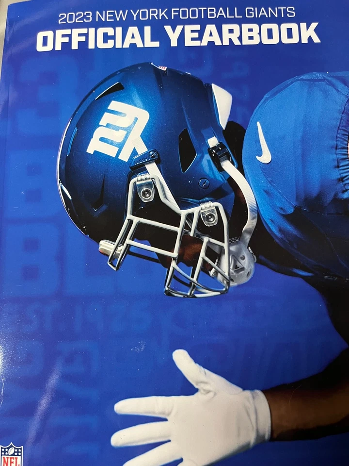 2023 NEW YORK GIANTS YEARBOOK NFL FOOTBALL PROGRAM SUPER BOWL CHAMPIONS 360 PG.' - Image 1 of 1