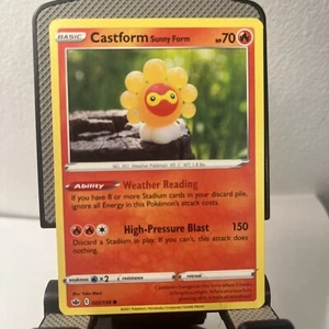 Castform Sunny Form 022/198 Swsh06: Sword & Shield - Chilling Reign Regular - Picture 1 of 2
