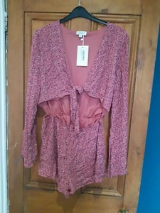 BNWT Ladies In The Style Casual Deep Pink Floral Cutaway Playsuit Size 16 - Picture 1 of 6
