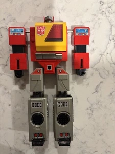 Blaster 1985 G1 Transformers Hasbro Original Figure + 4 Cassettes 100% Complete - Picture 1 of 17