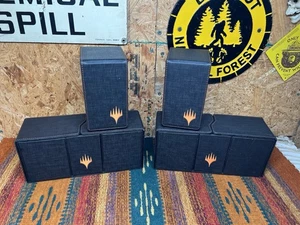 4 Ultra Pro Magic The Gathering Mythic Edition Premium Deck Box Alcove Vault - Bild 1 von 15