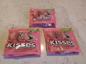 3 Packages Hershey Kisses Strawberry Ice Cream Cookies Creme Cone 9oz - Picture 1 of 1