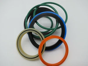 Kit guarnizioni cilindro macchina intera per JCB 217, 217S - Foto 1 di 3