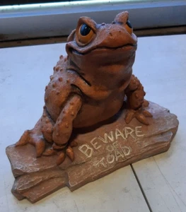 Vintage Resin "Beware Of Toad" Statue Enchanted Garden Patio Lawn 8H x 10W x 5L - Picture 1 of 6