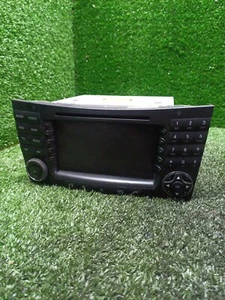 MERCEDES CLS CLASS RADIO MEDIA HEADUNIT CLS320 CDI A2118202197 04-10 - Picture 1 of 9
