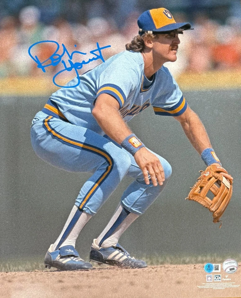 Brewers ROBIN YOUNT Signed 16x20 AUTO Photo #9 AUTO ~ HOF '99 ~ MVP '82 & 89 BAS - Image 1 of 1