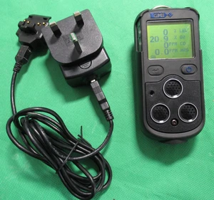 Detector y cargador de gas GMI PS200 (necesita calibración) - Imagen 1 de 3