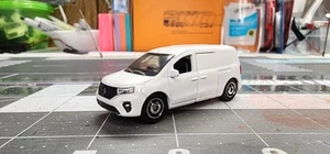 1/64 Matchbox Blank White Nissan Townstar - Picture 1 of 7