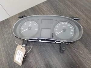 P8200283199C Vivaro Trafic speedometer instrument cluster / 30-08-06 - Picture 1 of 4