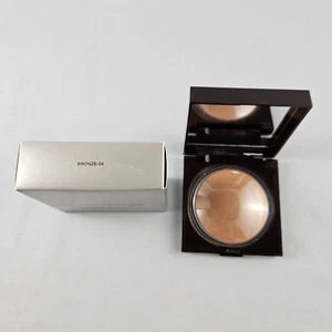 Laura Mercier Matte Radiance Baked Powder #BRONZE-04 7.50g / 0.26oz - Picture 1 of 8