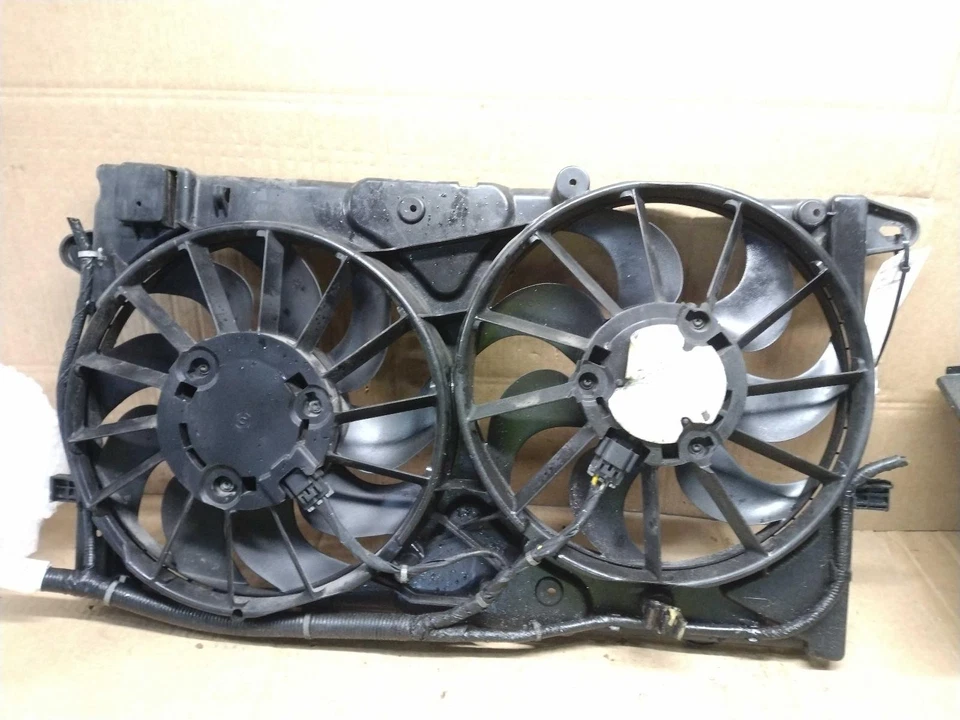 2017 Chevrolet Impala Engine Cooling Fan Motor OEM 2.5L Black 144K Miles Foto 1 de 4