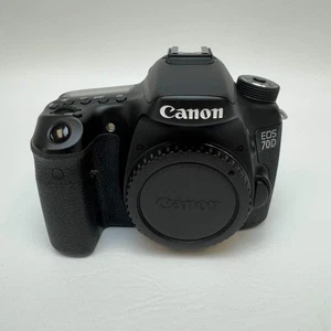 Canon EOS 70D 20.2MP Digital SLR DSLR Camera - Picture 1 of 8