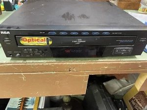 RCA 5 disc cd changer Model RP-8070C - Picture 1 of 3