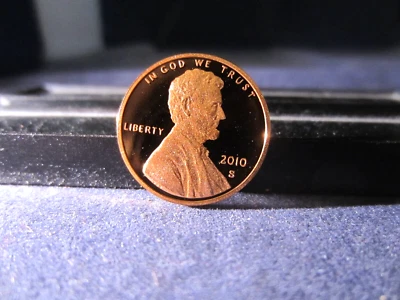 2010-S One Lincoln Cent Deep Cameo Mirror Proof Coin Upper Grading Ranges - Image 1 of 3