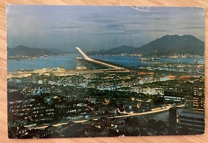 HONG KONG KAI TAK AIRPORT POSTCARD 1970s - Picture 1 of 2