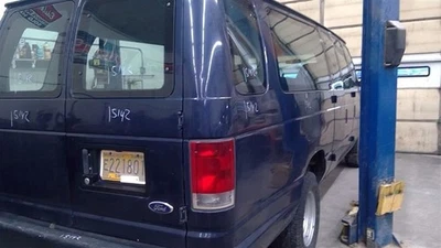 Equilibrador armónico 6,8 L para camioneta Ford E350 1804475 01-19 Foto 1 de 4