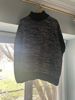 Poncho Michael Kors tejido sarga cuello alto talla M para mujer negro precioso Foto 1 de 4