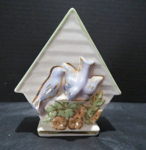 VTG LUSTERWARE BIRD HOUSE WALL POCKET W/BIRD DESIGN - Picture 1 of 6