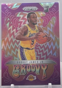 Bronny James Jr  2024-25 Panini Prizm #29 Groovy Case Hit (SSP,RC) Lakers - Foto 1 di 2