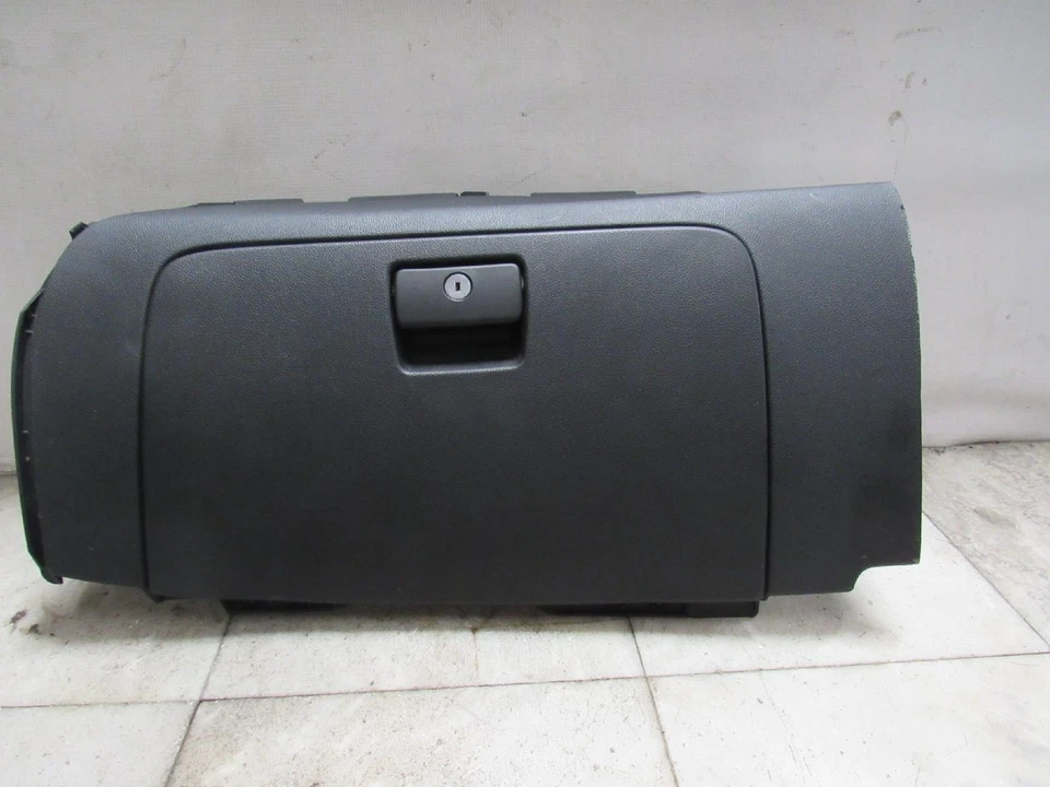 GUANTERA 15 16 17 18 19 20 CHEVY/GMC SUBURBAN SERIE 1500 Foto 1 de 3