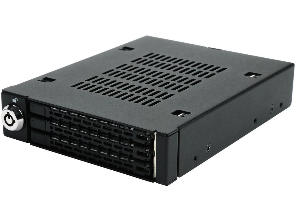 ICY DOCK MB993SK-B Triple Bay 2.5" SAS/SATA HDD & SSD Mobile Rack For 3.5" Front - Image 1 of 4