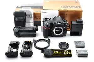 [MINT] Nikon D850 45.7MP Digital SLR Camera body Black w/ MB-D18 from JAPAN - Picture 1 of 17