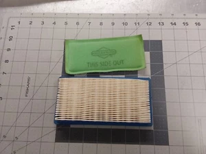 Genuine Briggs & Stratton 494511s Air Filter  And 492889 Pre Cleaner - Imagen 1 de 1