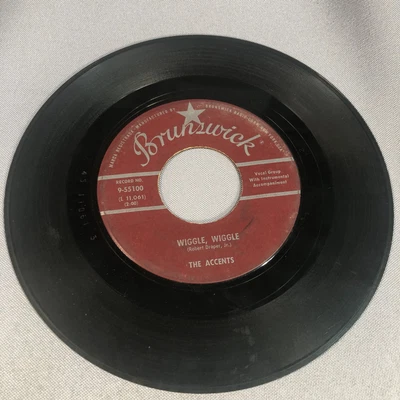 The Accents Wiggle Wiggle / Dreamin and Schemin 7" Vinyl 45 Brunswick 9-55100 - Image 1 of 2
