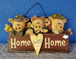 RB5 Rustic Dan Dee Plush Three Little Pigs Home Sweet Home Sign Farmhouse Décor - Picture 1 of 4