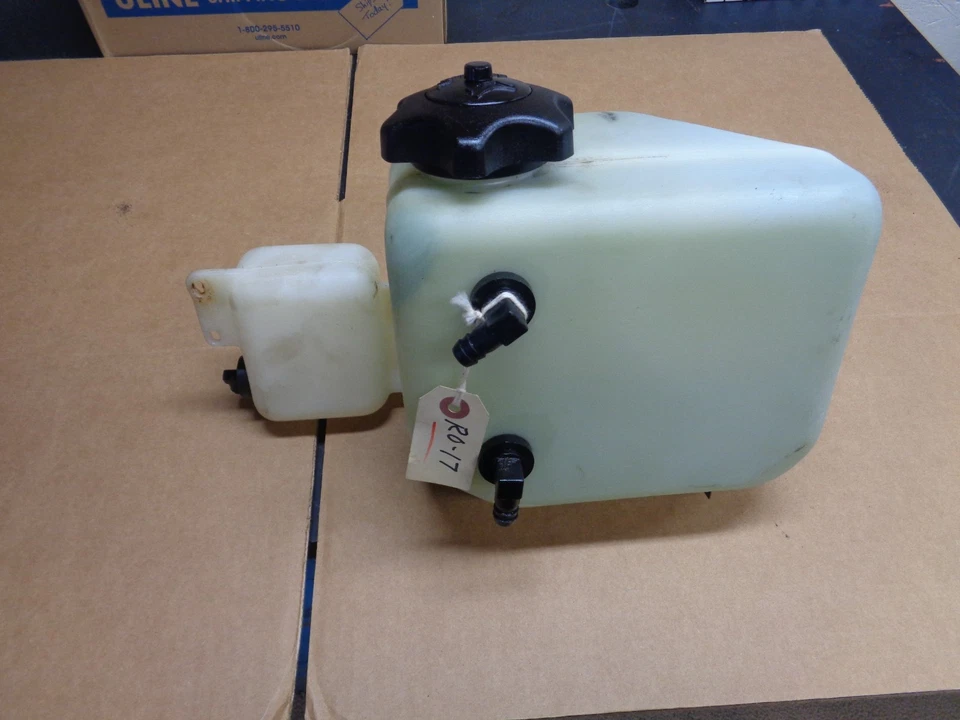 SKI-DOO 1995 1996 1997 F-2000 TANQUE DE ACEITE DEPÓSITO FORMULA MACH 600 670 780 GRAND Foto 1 de 4