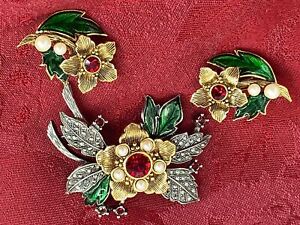 Vtg Avon 1992 Rich Christmas Collection Brooch Earrings Set Poinsettia Flower