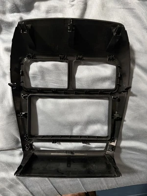 2020-2024 MITSUBISHI OUTLANDER SPORT ПРИБОРНАЯ ПАНЕЛЬ ВЕНТИЛЯЦИОННОЕ ОТВЕРСТИЕ РАДИО ЦЕНТРАЛЬНЫЙ ОБОДОК НАКЛАДКА OEM - Изображение 1 из 4