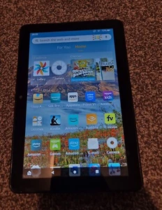 Amazon Fire HD 8" (10th Generation) 26GB, Wi-Fi, 8in - Black - Picture 1 of 5
