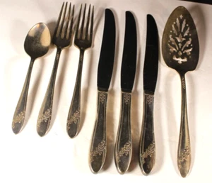Random Lot Vintage Tudor Plate Oneida Community Silverware - Picture 1 of 3